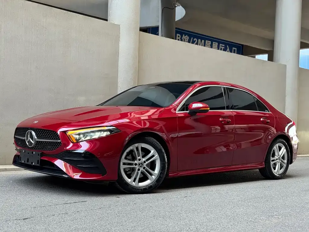 Mercedes-Benz A-Class 2023 из CN, фото 1