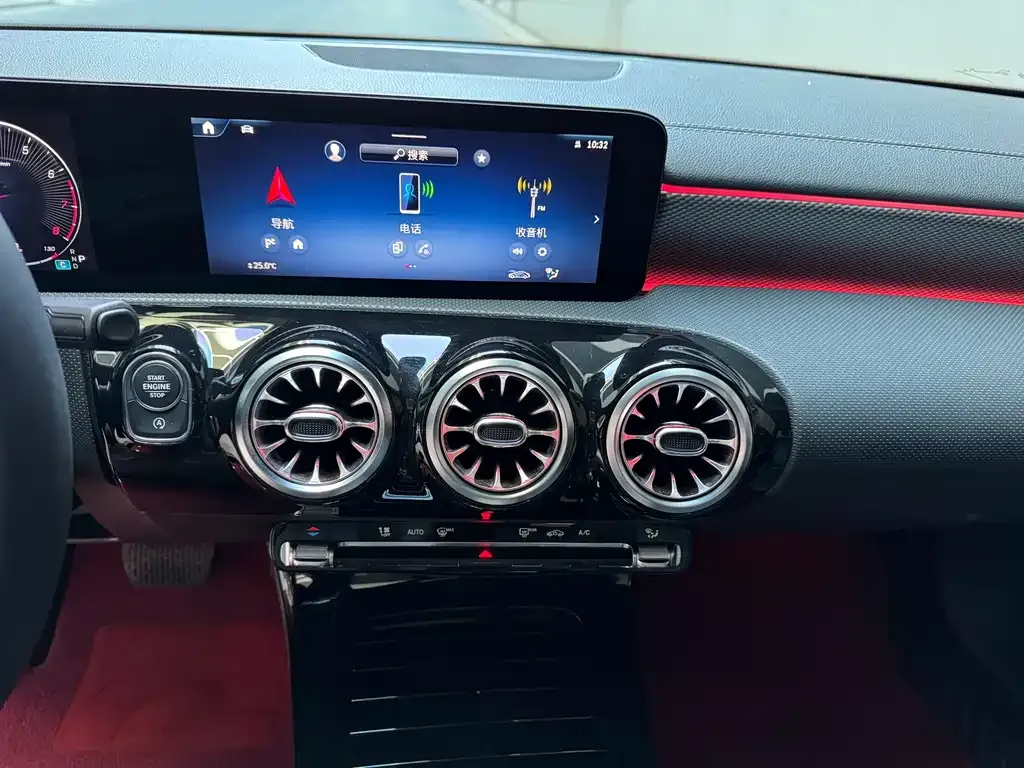 Mercedes-Benz A-Class 2023 из CN, фото 6