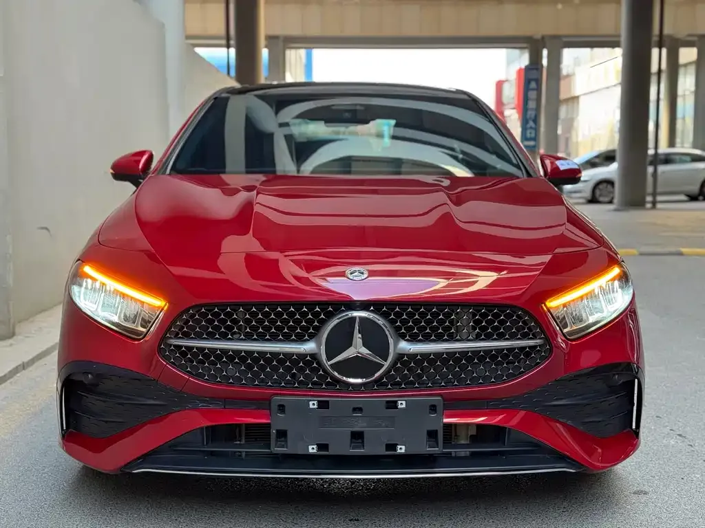 Mercedes-Benz A-Class 2023 из CN, фото 7