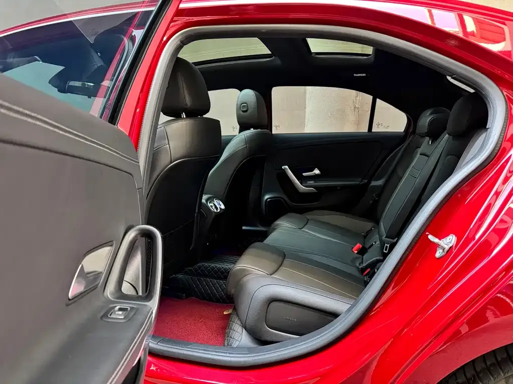 Mercedes-Benz A-Class 2023 из CN, фото 10