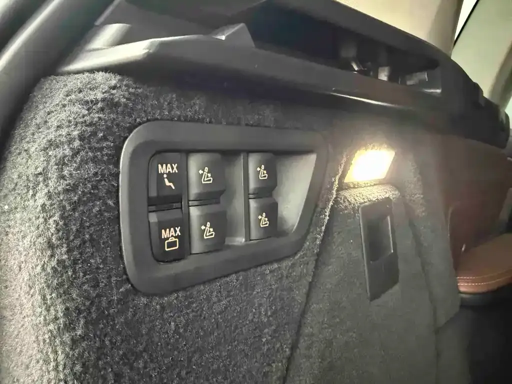 BMW X7 2022 из CN, фото 3