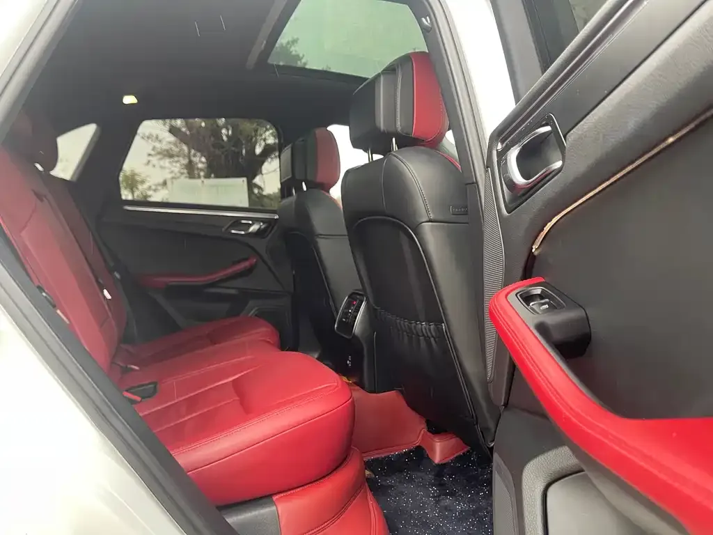 Porsche Macan 2023 из CN, фото 6