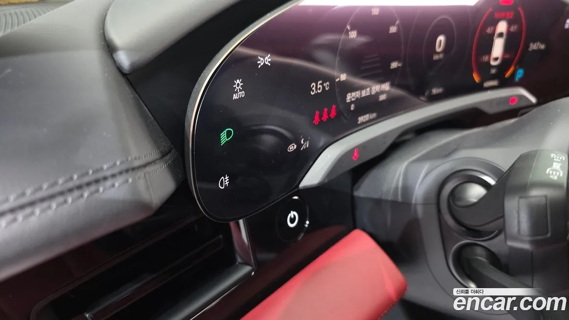 Porsche Taycan 2022 из KR, фото 10