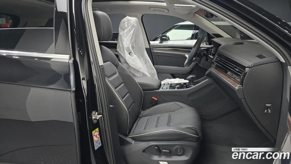 Volkswagen Touareg 2026 из KR, фото 10