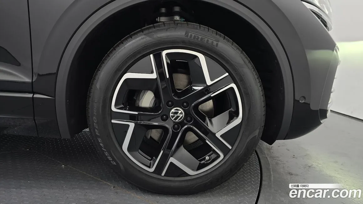 Volkswagen Touareg 2026 из KR, фото 4