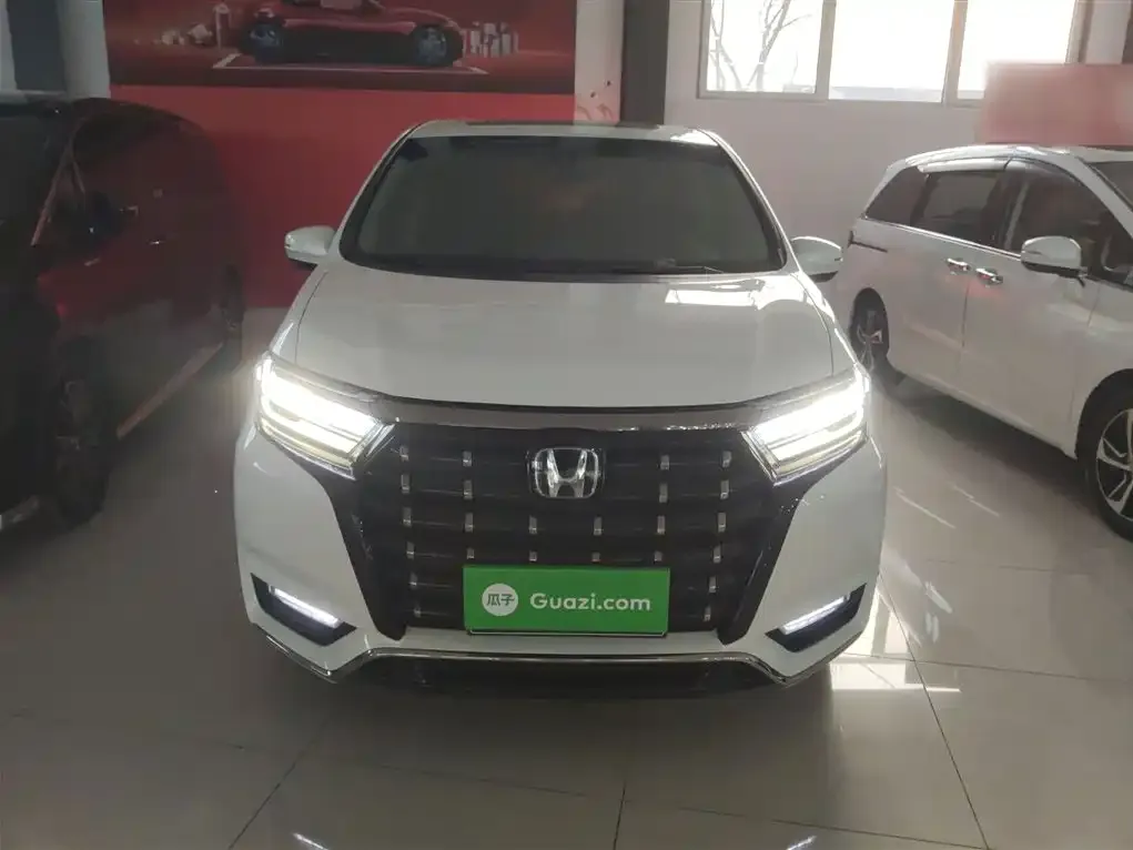 Honda Elysion 2023 из CN, фото 4