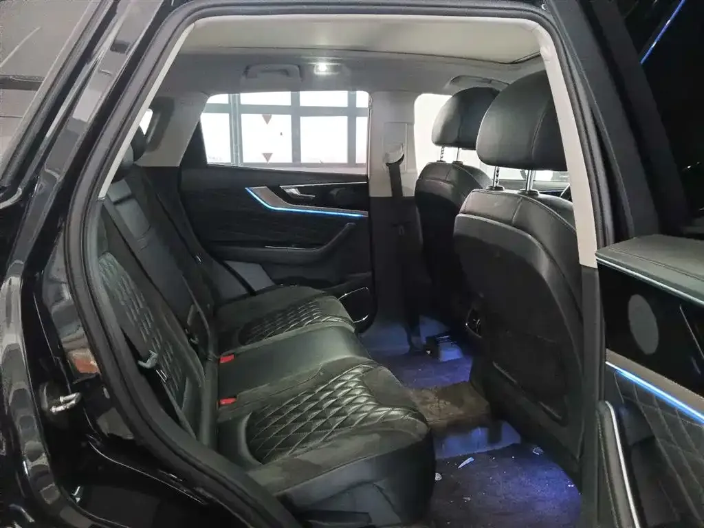 Hongqi HS5 2021 из CN, фото 3