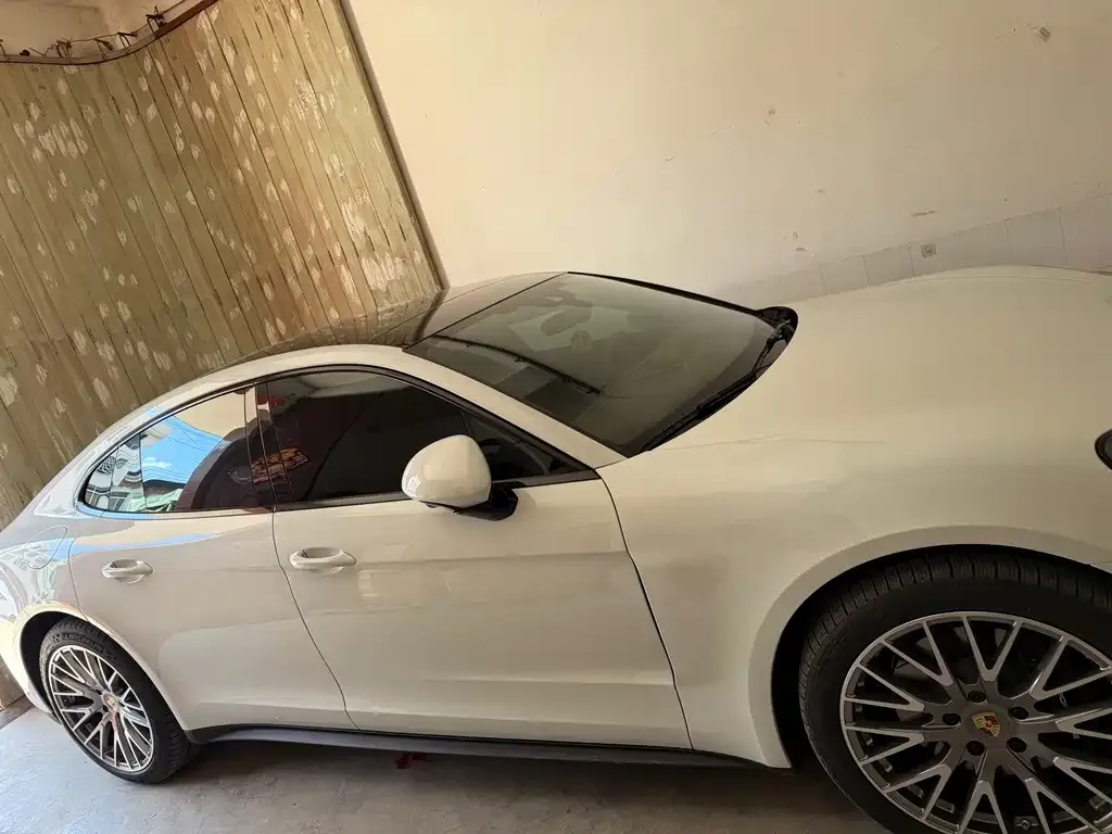 Porsche Panamera 2026 из CN, фото 6
