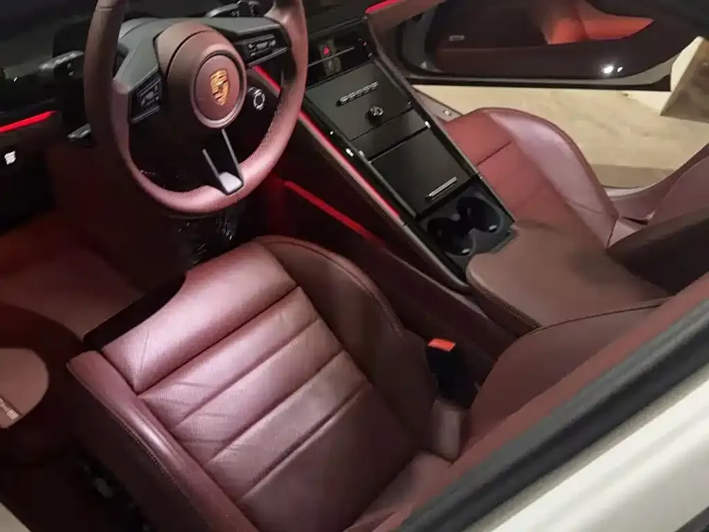 Porsche Panamera 2026 из CN, фото 4