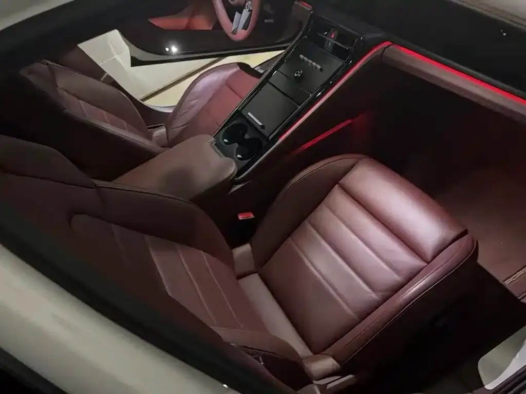Porsche Panamera 2026 из CN, фото 8