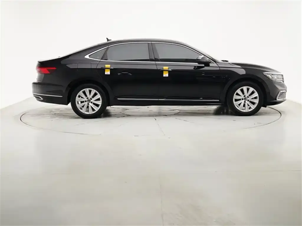 Volkswagen Passat 2021 из CN, фото 5