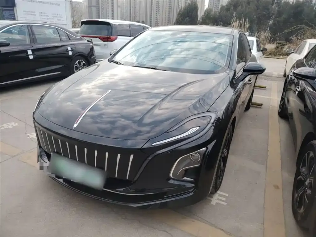 Hongqi E-QM5 2024 из CN, фото 1