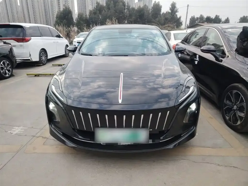 Hongqi E-QM5 2024 из CN, фото 8