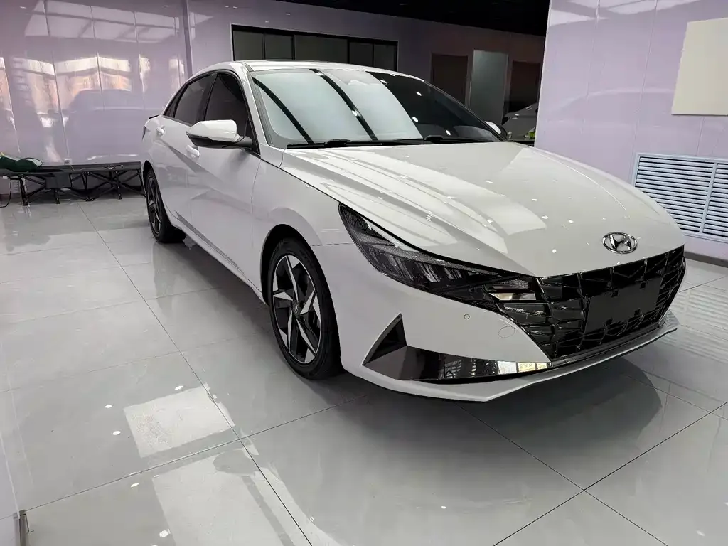 Hyundai Elantra 2022 из CN, фото 8