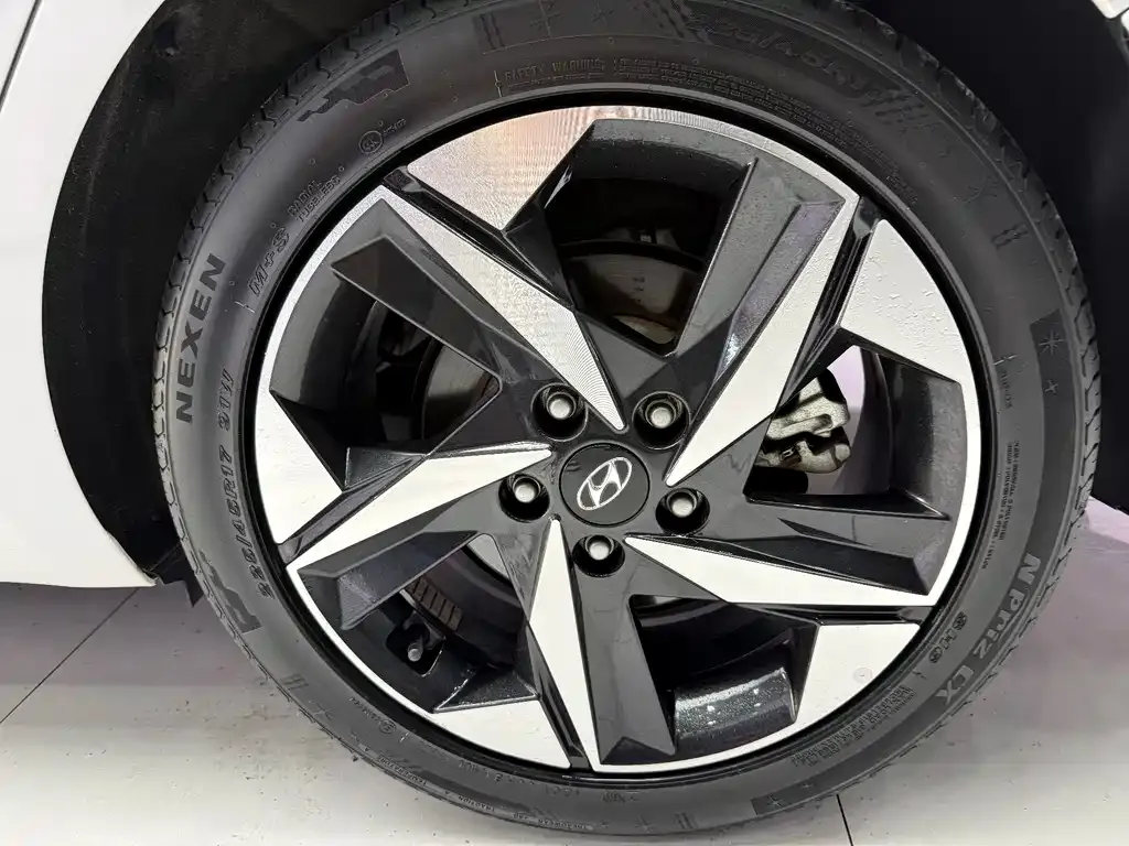 Hyundai Elantra 2022 из CN, фото 3