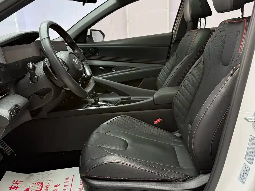Hyundai Elantra 2022 из CN, фото 5