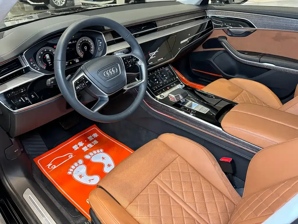 Audi A8 2023 из CN, фото 10