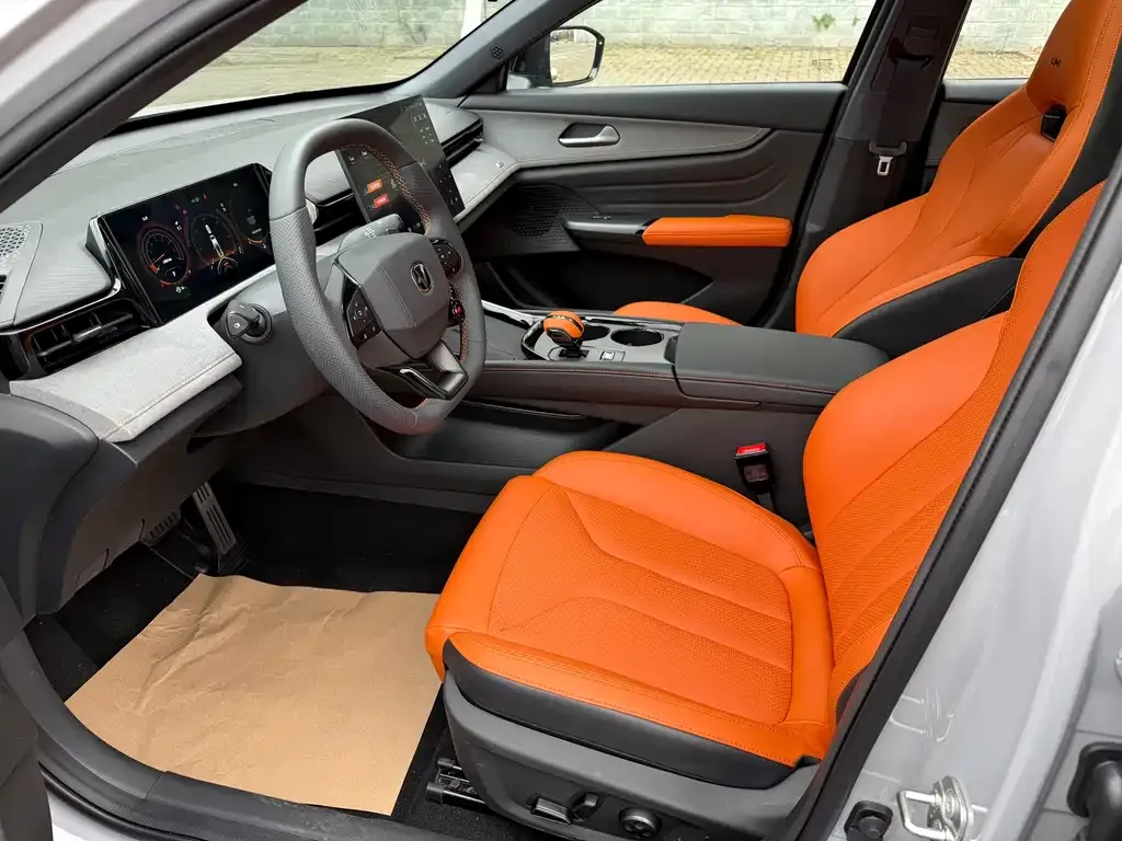 Changan UNI-V 2025 из CN, фото 3