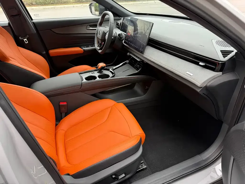 Changan UNI-V 2025 из CN, фото 6