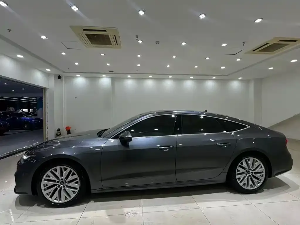 Audi A7 2021 из CN, фото 4