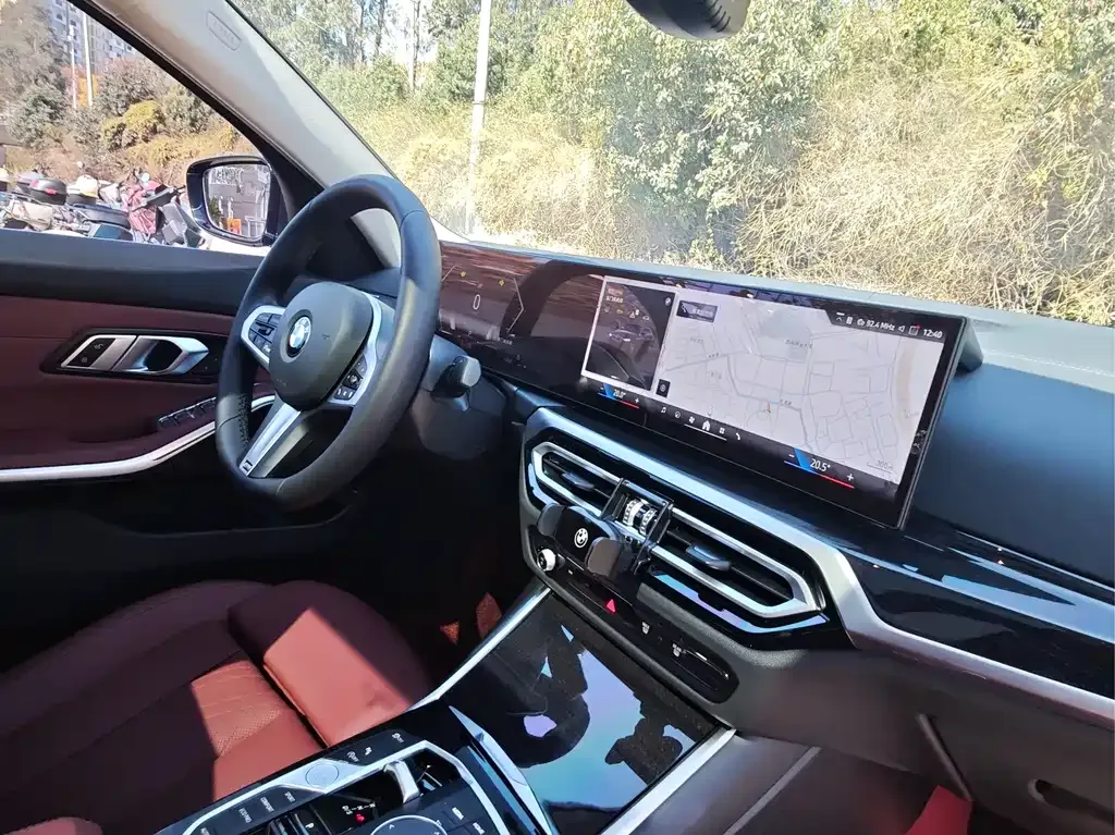 BMW 3 Series 2023 из CN, фото 5