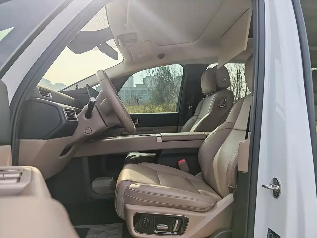 Li Auto MEGA 2025 из CN, фото 2