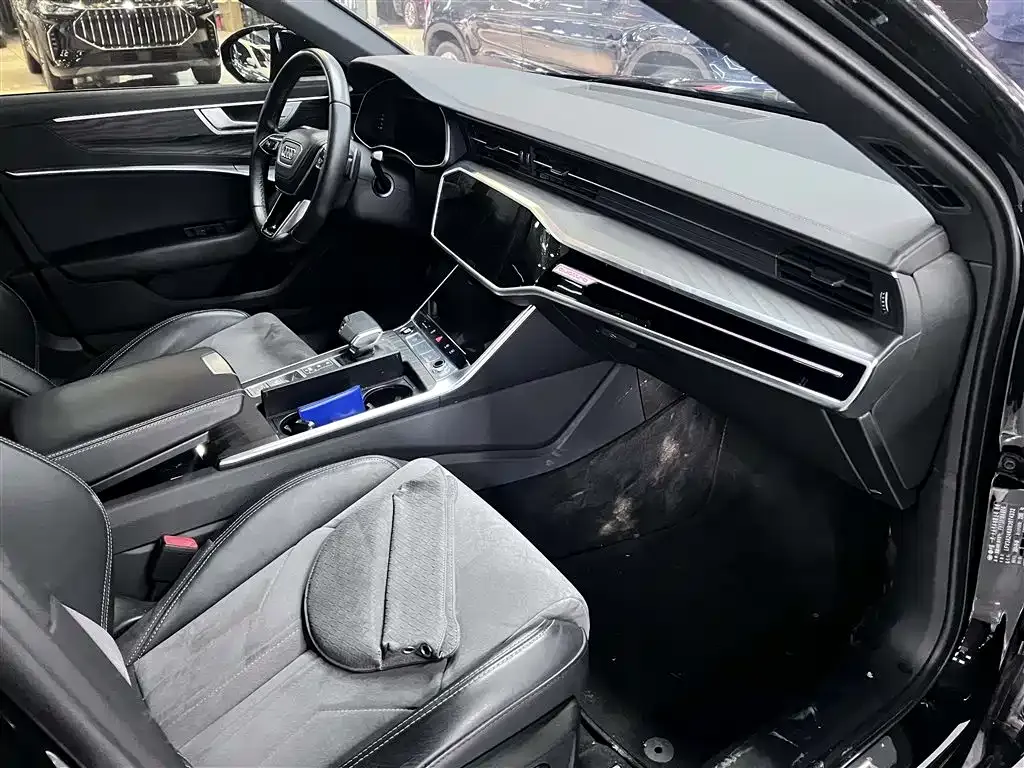 Audi A6L 2024 из CN, фото 3