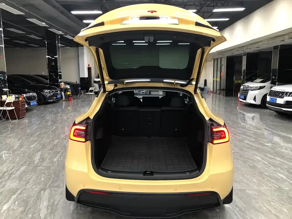 Tesla Model Y 2022 из CN, фото 10
