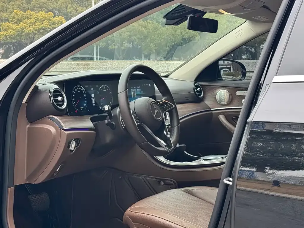 Mercedes-Benz E-Class 2023 из CN, фото 8