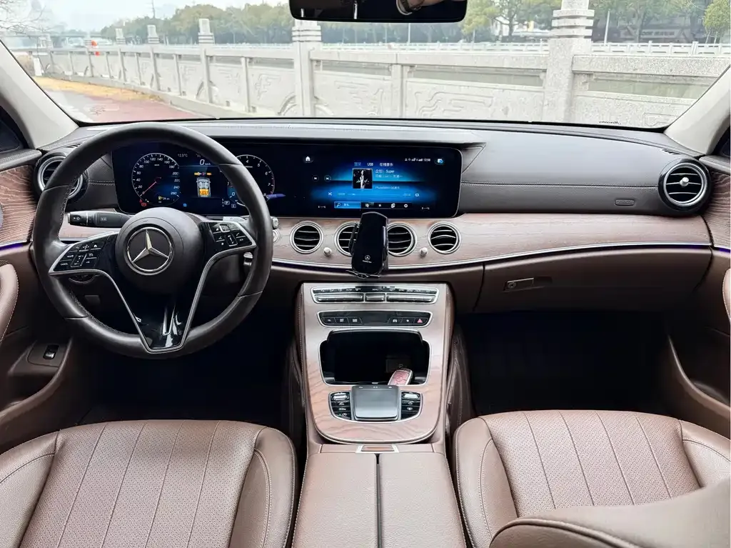 Mercedes-Benz E-Class 2023 из CN, фото 3