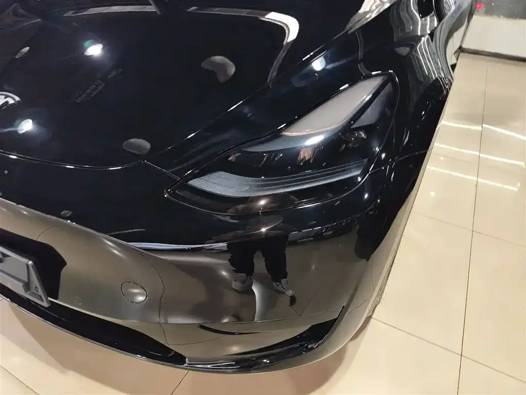 Tesla Model Y 2023 из CN, фото 8