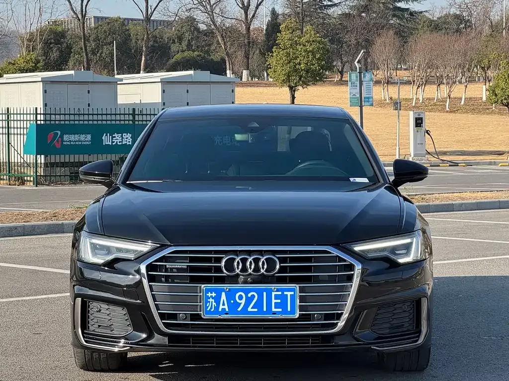 Audi A6L — фото 9