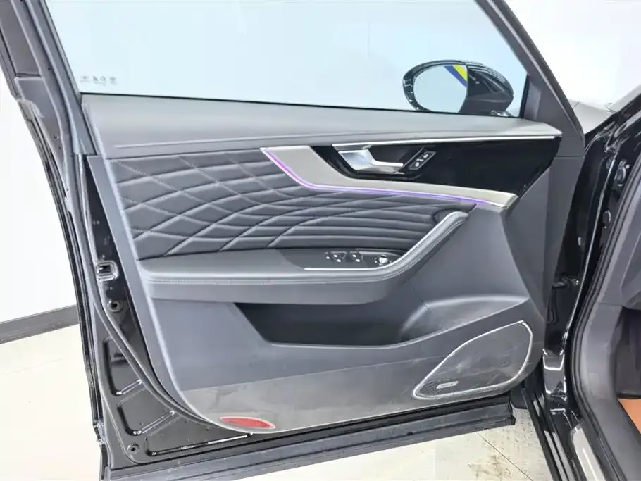 Hongqi HS5 2021 из CN, фото 3