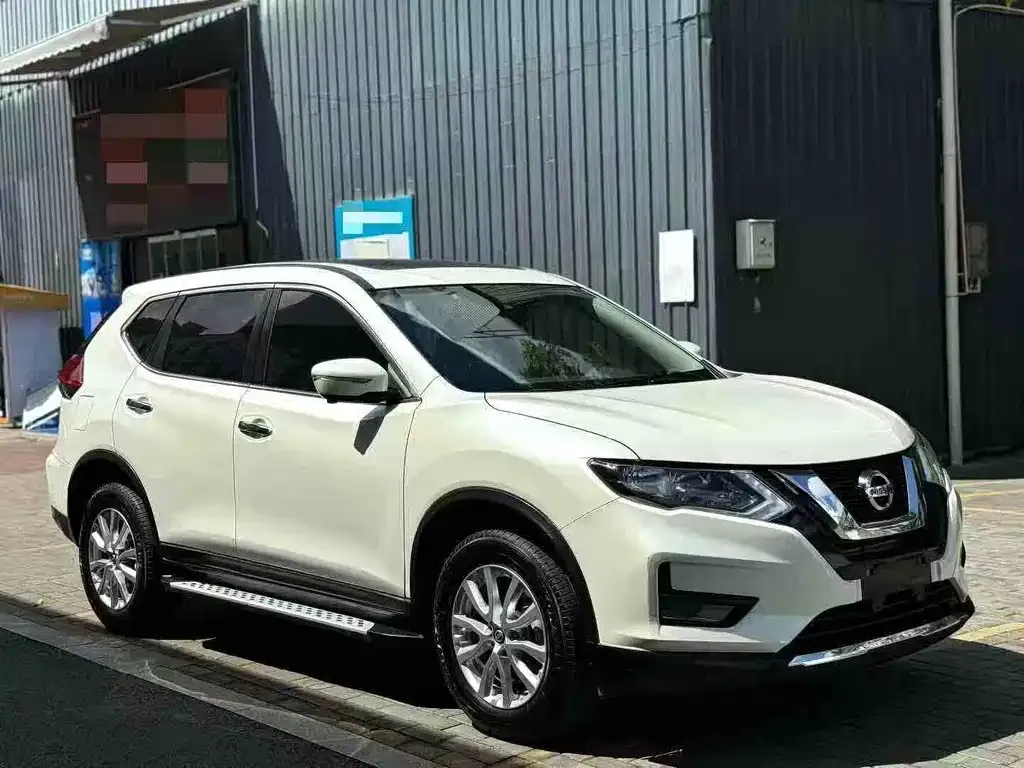 Nissan X-Trail — фото 6