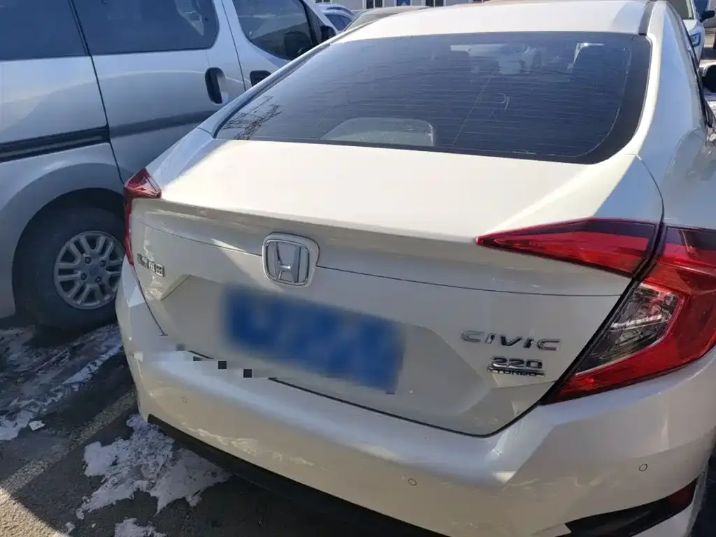 Honda Civic 2022 из CN, фото 2
