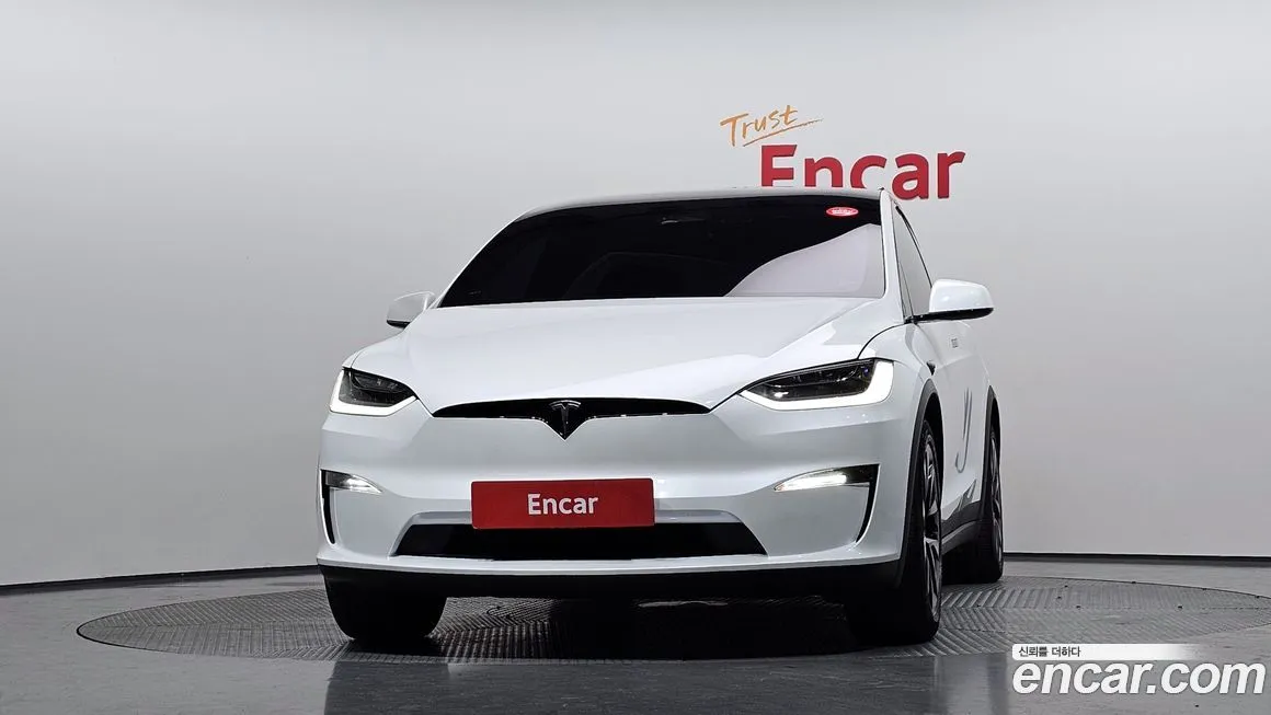 Tesla Model X 2023 из KR, фото 2