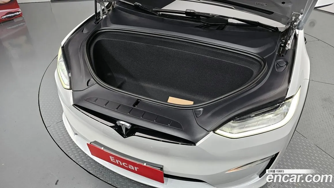 Tesla Model X 2023 из KR, фото 10