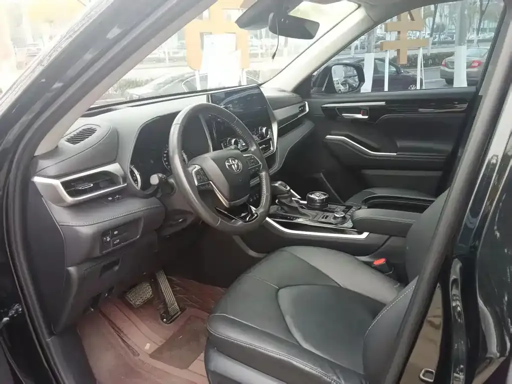 Toyota Highlander 2023 из CN, фото 9