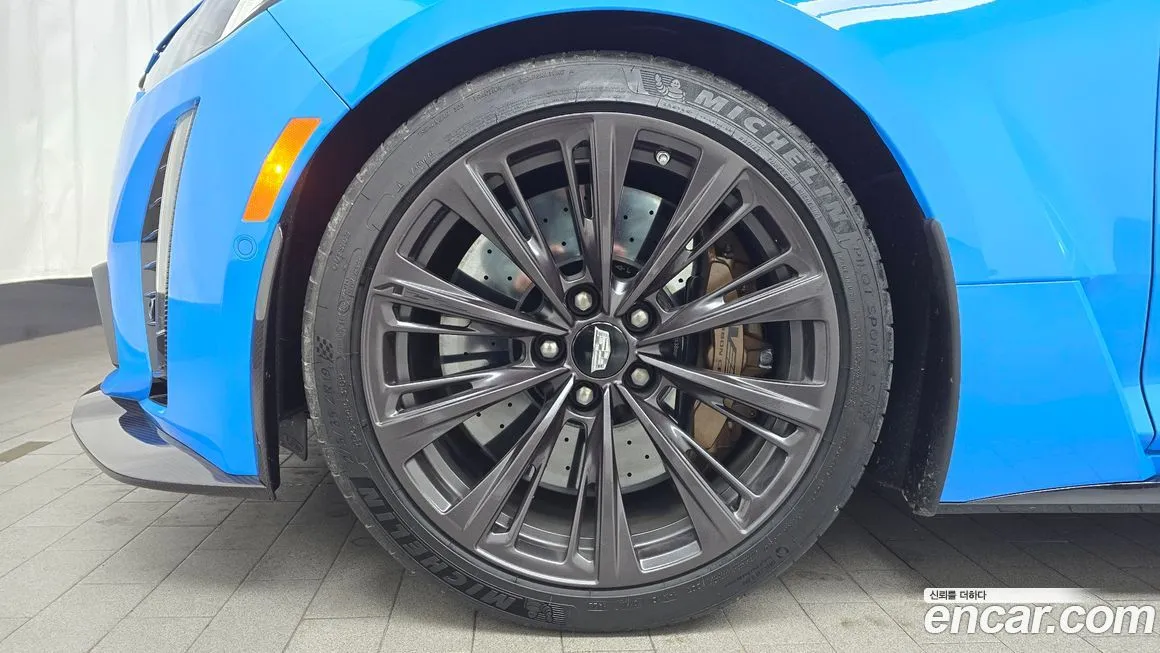 Cadillac CT5-V 2023 из KR, фото 3