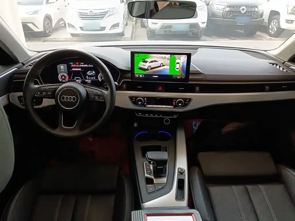Audi A4L 2021 из CN, фото 2