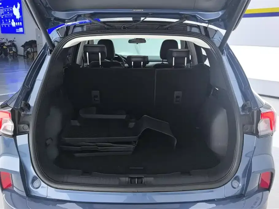 Ford Escape 2024 из CN, фото 8