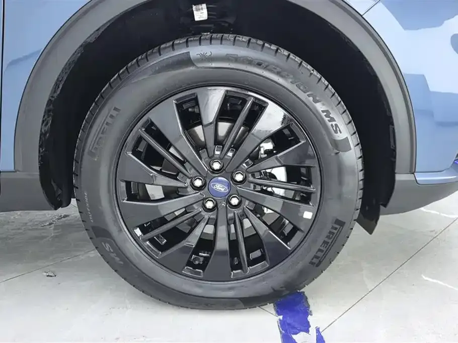 Ford Escape 2024 из CN, фото 9