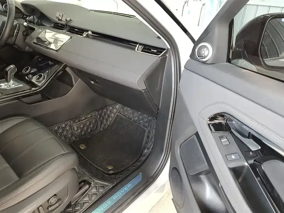 Land Rover Evoque 2024 из CN, фото 9