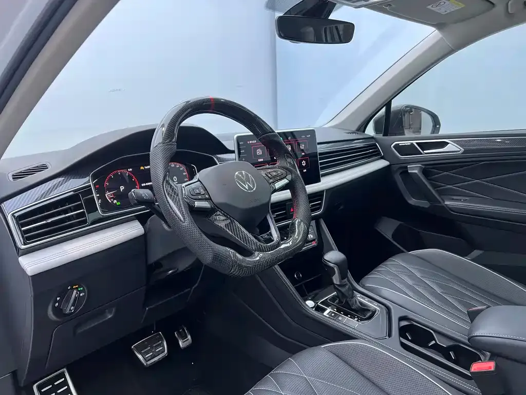 Volkswagen Tiguan L 2024 из CN, фото 10