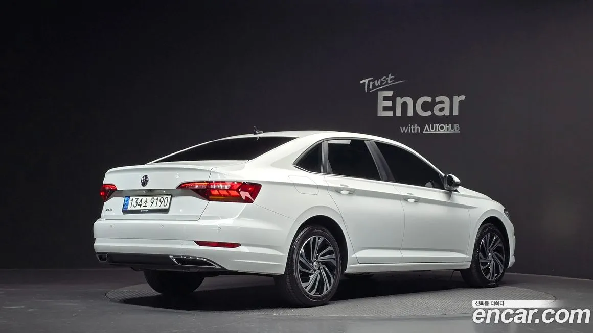 Volkswagen Jetta 2021 из KR, фото 2