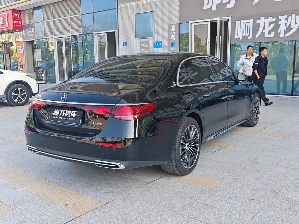 Mercedes-Benz E-Class 2024 из CN, фото 5