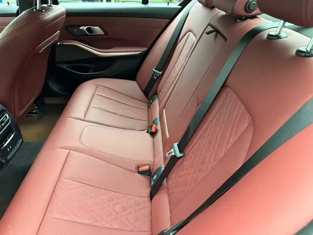 BMW 3 Series 2025 из CN, фото 8