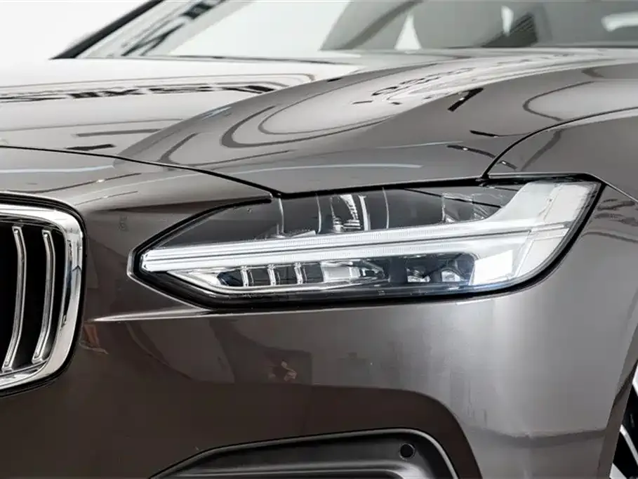 Volvo S90 2025 из CN, фото 6
