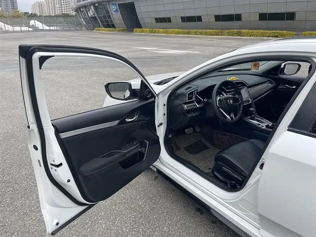Honda Civic 2021 из CN, фото 10