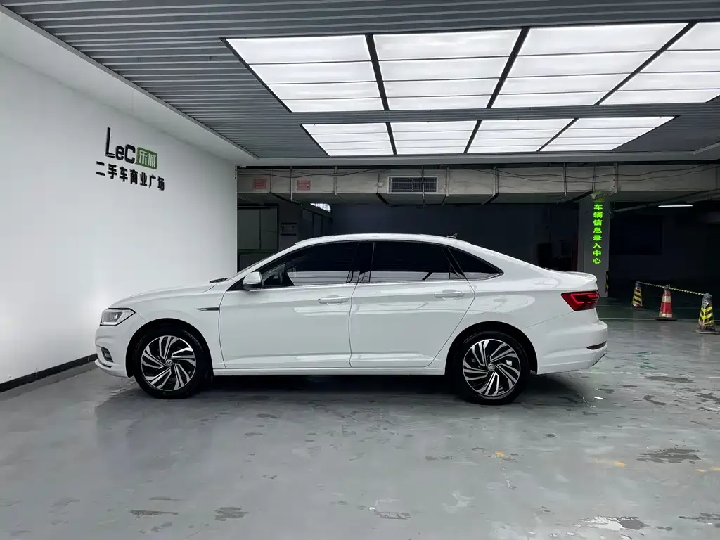 Volkswagen Sagitar 2022 из CN, фото 4